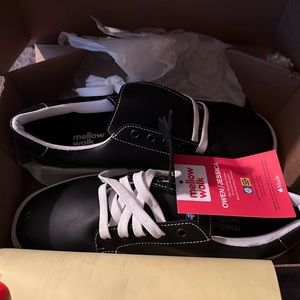 Safety steel toe shoes